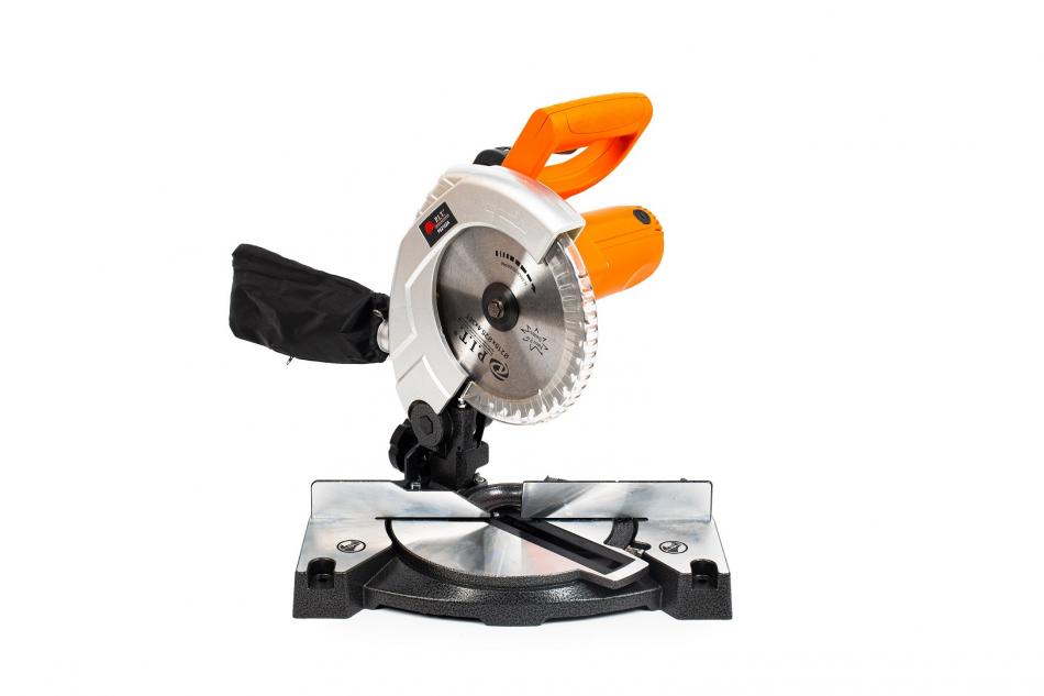 82102A - "P.I.T." Пила торцовочная 1800 w 210 mm
